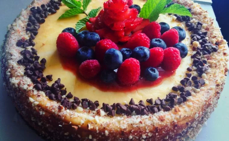 Brownie Cheesecake with Hazelnuts
