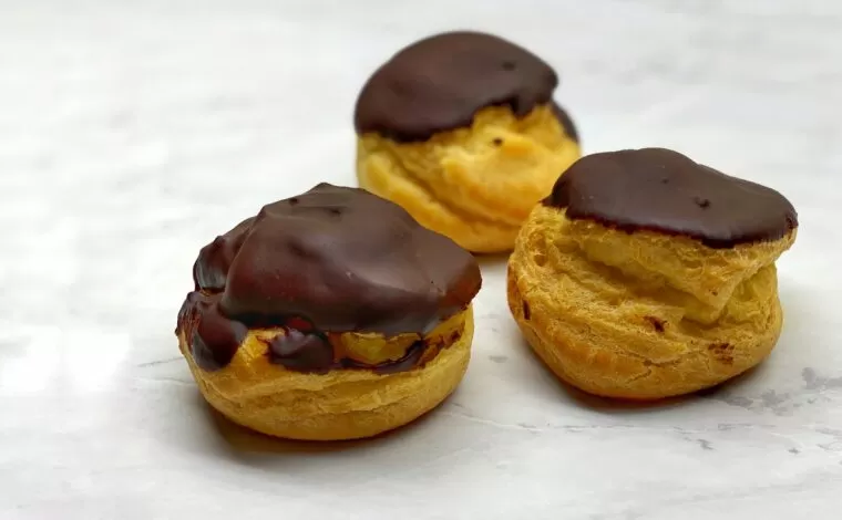 How to make Chocolate Eclairs with Vanilla Pastry Cream